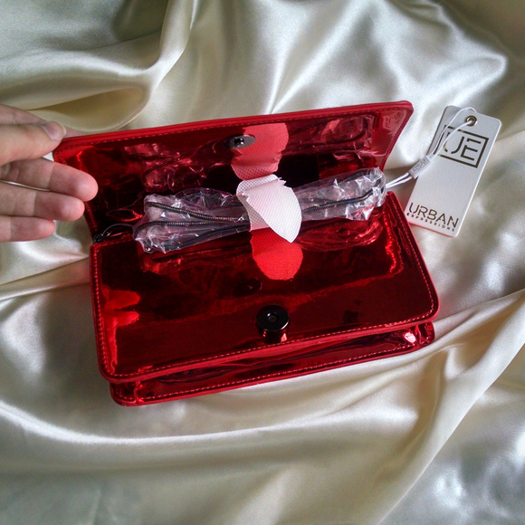 Urban Expressions Luxe Mirror Clutch - Picture 4 of 8